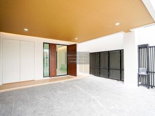 For sale 3 bedrooms townhouse in Bang Na, Bangkok