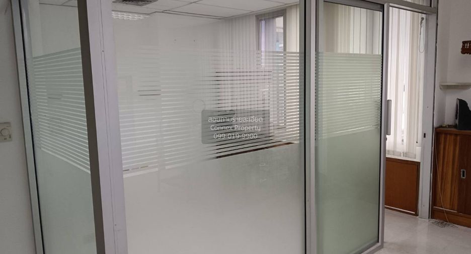 Büro zum Kauf mit 1 Zimmer in Huai Khwang, Bangkok