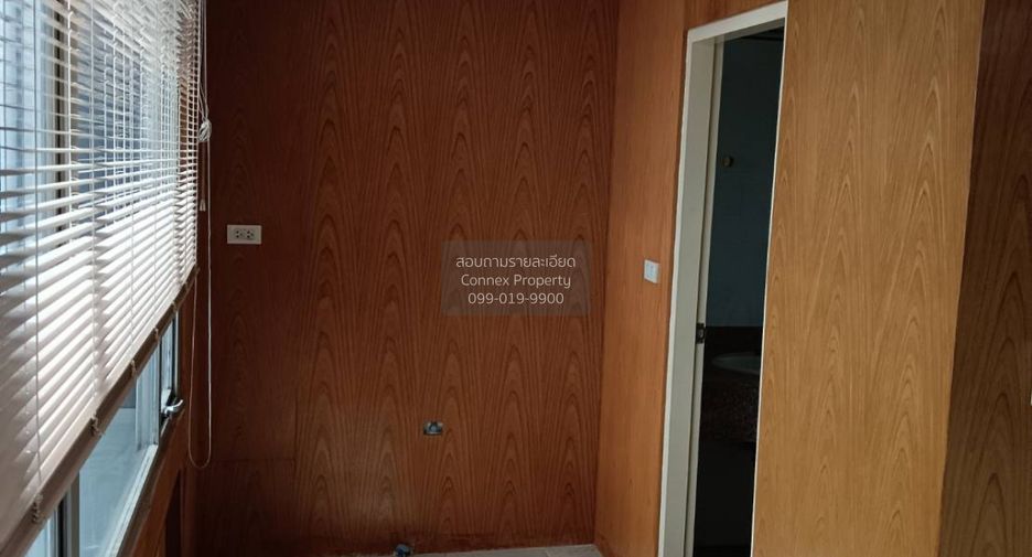 Büro zum Kauf mit 1 Zimmer in Huai Khwang, Bangkok