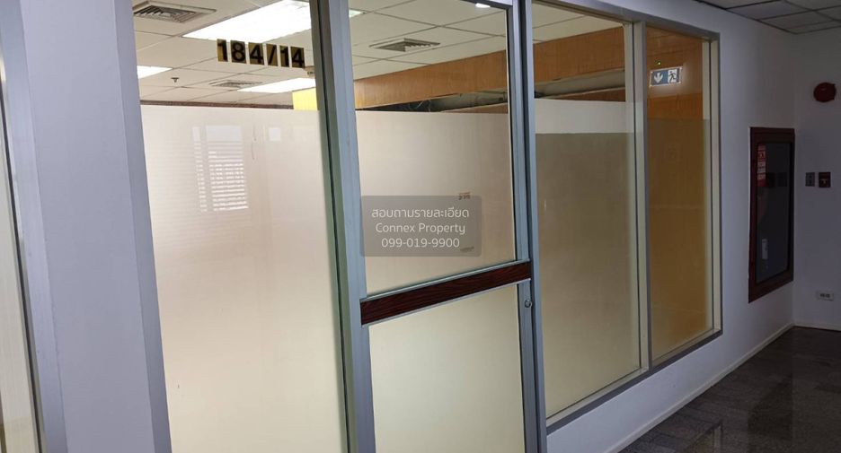 Büro zum Kauf mit 1 Zimmer in Huai Khwang, Bangkok