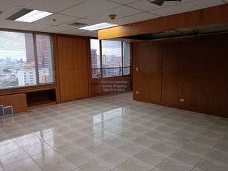 Büro zum Kauf mit 1 Zimmer in Huai Khwang, Bangkok