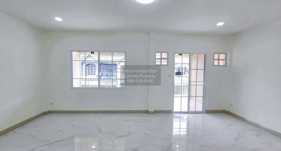 À vendre 5 chambres maison de ville à Bang Bua Thong, Nonthaburi