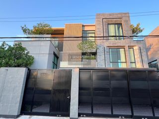 Haus zum Kauf mit 4 Zimmer in Suan Luang, Bangkok