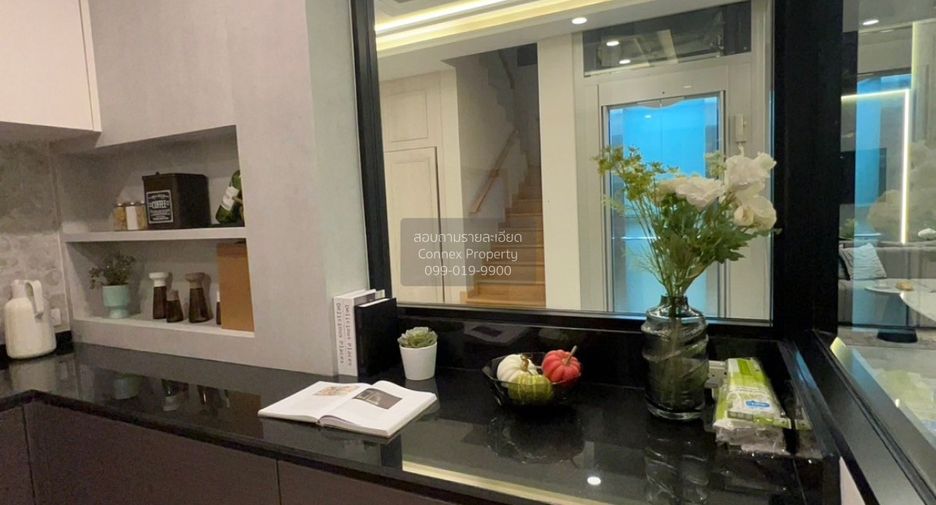 Haus zum Kauf mit 4 Zimmer in Suan Luang, Bangkok