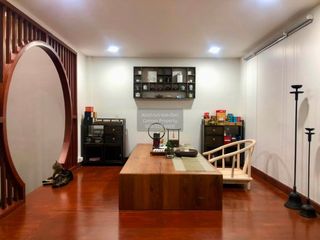 Casa adosada en venta de 3 habitaciones en Huai Khwang, Bangkok
