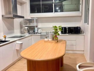 Casa adosada en venta de 3 habitaciones en Huai Khwang, Bangkok