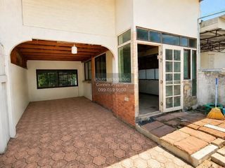 Reihenhaus zum Kauf mit 3 Zimmer in Saphan Sung, Bangkok