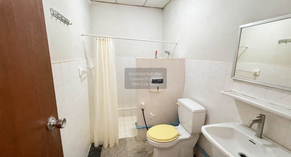 Reihenhaus zum Kauf mit 3 Zimmer in Saphan Sung, Bangkok
