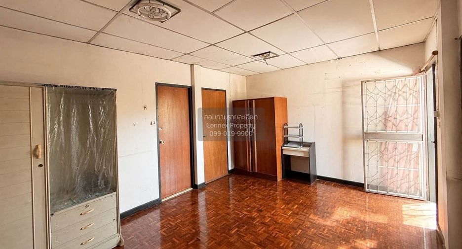 Reihenhaus zum Kauf mit 3 Zimmer in Saphan Sung, Bangkok