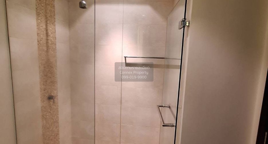 For sale 2 bedrooms condo in Yan Nawa, Bangkok