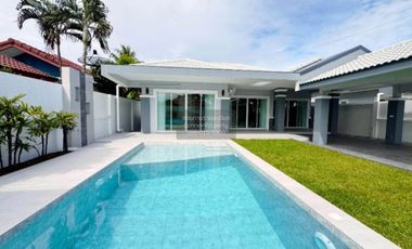 For sale 4 bedrooms house in Huay Yai, Pattaya