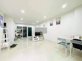 出售 3 卧室 联排别墅 在 Phuket Town, 普吉