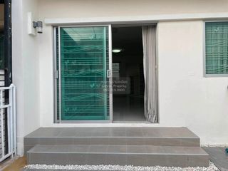 出售 3 卧室 联排别墅 在 Bang Kruai, Nonthaburi