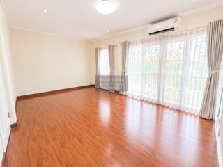 À vendre 3 chambres maison à Min Buri, Bangkok
