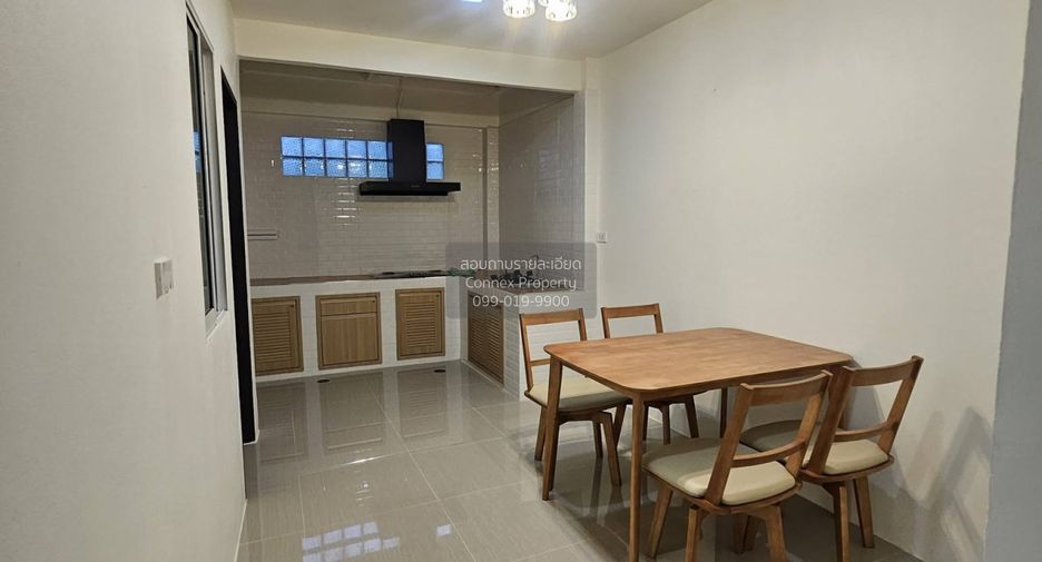 出售 2 卧室 联排别墅 在 Mueang Chon Buri, Chon Buri