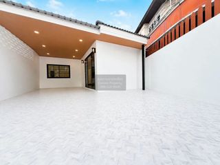 出售 3 卧室 联排别墅 在 Phuket Town, 普吉