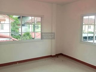 For sale 4 bedrooms townhouse in Thanyaburi, Pathum Thani