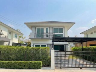 For sale 4 bedrooms house in Lam Luk Ka, Pathum Thani