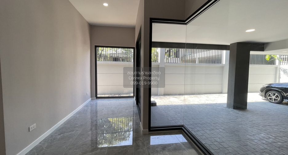 Casa en venta de 3 habitaciones en Watthana, Bangkok