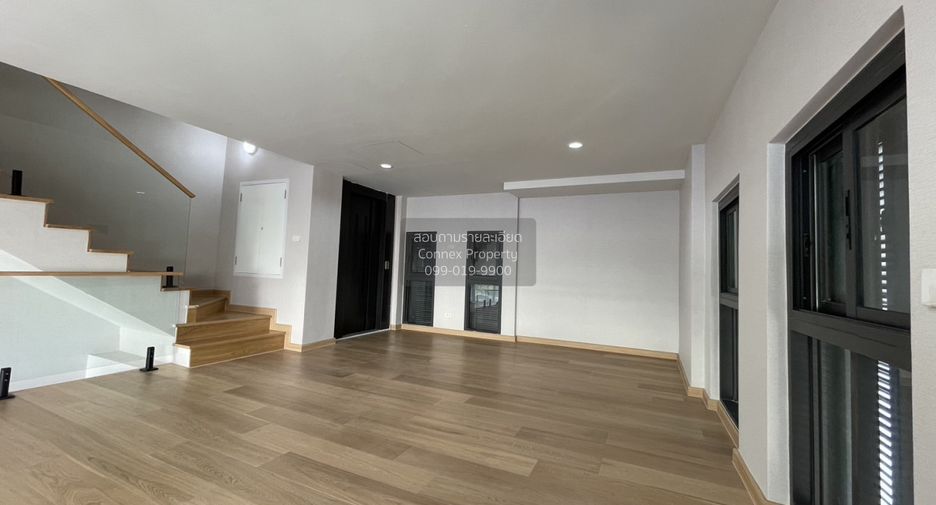 Casa en venta de 3 habitaciones en Watthana, Bangkok
