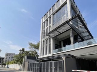 Casa en venta de 3 habitaciones en Watthana, Bangkok