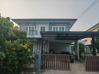 Haus zum Kauf mit 4 Zimmer in Bang Khun Thian, Bangkok