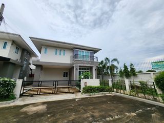 For sale 4 bedrooms house in Bang Bua Thong, Nonthaburi