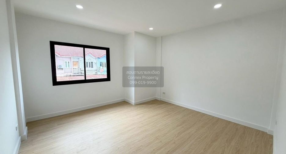 Reihenhaus zum Kauf mit 3 Zimmer in Chom Thong, Bangkok