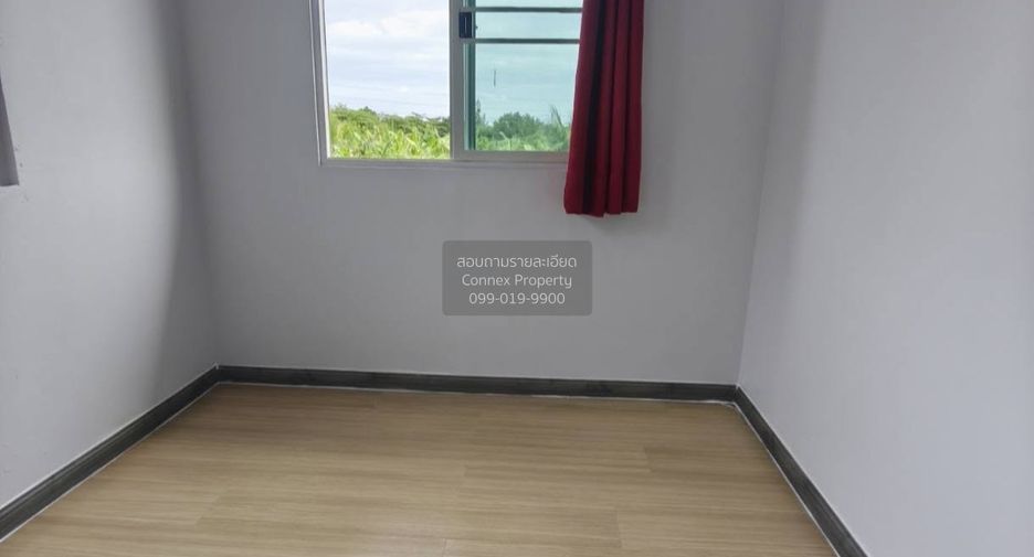 À vendre 3 chambres maison de ville à Krathum Baen, Samut Sakhon