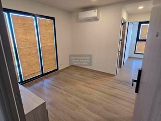 Condo en venta de 2 habitaciones en Bangkok Noi, Bangkok