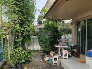 À vendre 3 chambres maison à Krathum Baen, Samut Sakhon