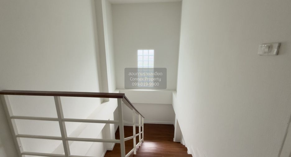 For sale 4 bedrooms townhouse in Sai Noi, Nonthaburi