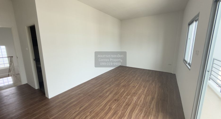 For sale 4 bedrooms townhouse in Sai Noi, Nonthaburi