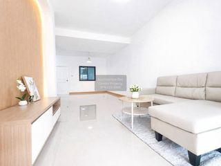 出售 3 卧室 联排别墅 在 Bang Kruai, Nonthaburi