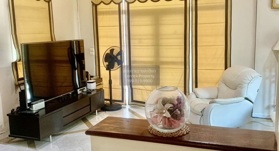 For sale 4 bedrooms house in Pak Kret, Nonthaburi