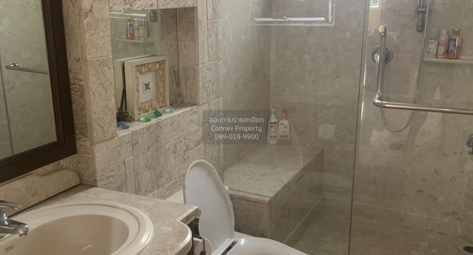 For sale 4 bedrooms house in Pak Kret, Nonthaburi