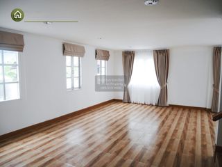 Haus zum Kauf mit 4 Zimmer in Bang Khun Thian, Bangkok