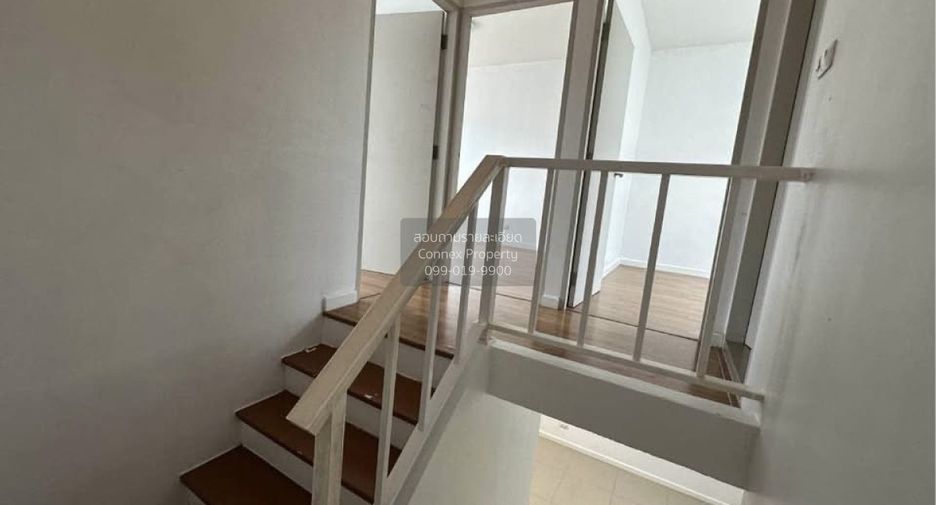 Casa adosada en venta de 3 habitaciones en Bang Khun Thian, Bangkok
