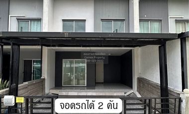 Casa adosada en venta de 3 habitaciones en Bang Khun Thian, Bangkok