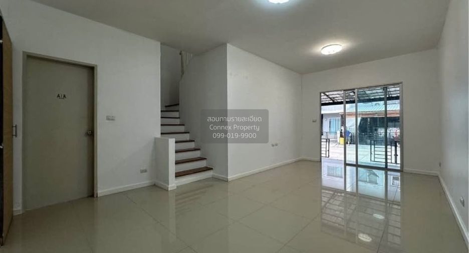 Casa adosada en venta de 3 habitaciones en Bang Khun Thian, Bangkok