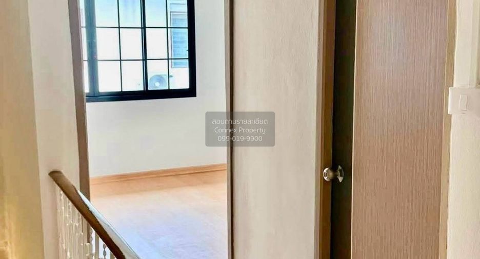 Casa adosada en venta de 2 habitaciones en Bang Khen, Bangkok
