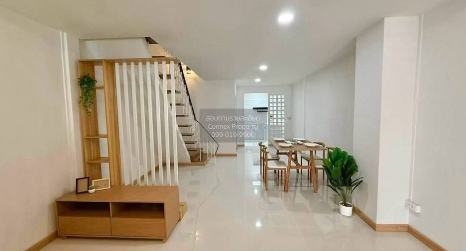 Casa adosada en venta de 2 habitaciones en Bang Khen, Bangkok