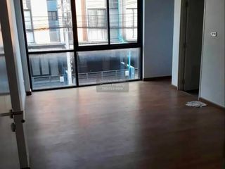 Casa adosada en venta de 4 habitaciones en Pak Kret, Nonthaburi