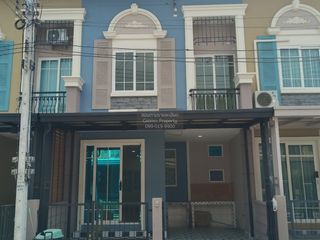 For sale 3 bedrooms townhouse in Thanyaburi, Pathum Thani