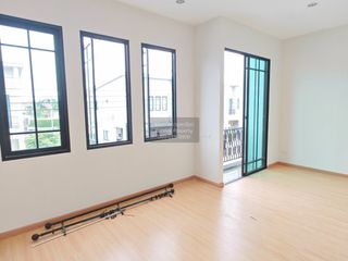 For sale 3 bedrooms townhouse in Bang Bo, Samut Prakan