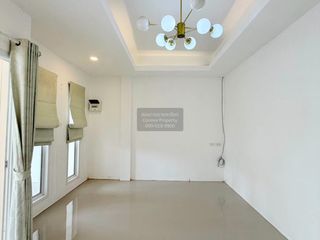 出售 2 卧室 联排别墅 在 Phuket Town, 普吉