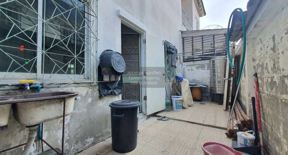出售 4 卧室 联排别墅 在 Mueang Nonthaburi, Nonthaburi