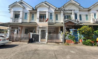 出售 4 卧室 联排别墅 在 Mueang Nonthaburi, Nonthaburi