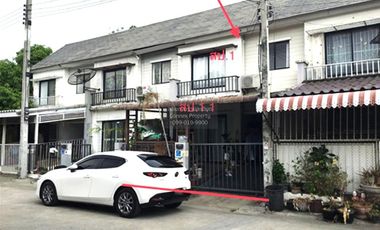 For sale 2 bedrooms townhouse in Don Mueang, Bangkok