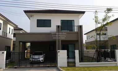 Casa en venta de 3 habitaciones en Khlong Sam Wa, Bangkok